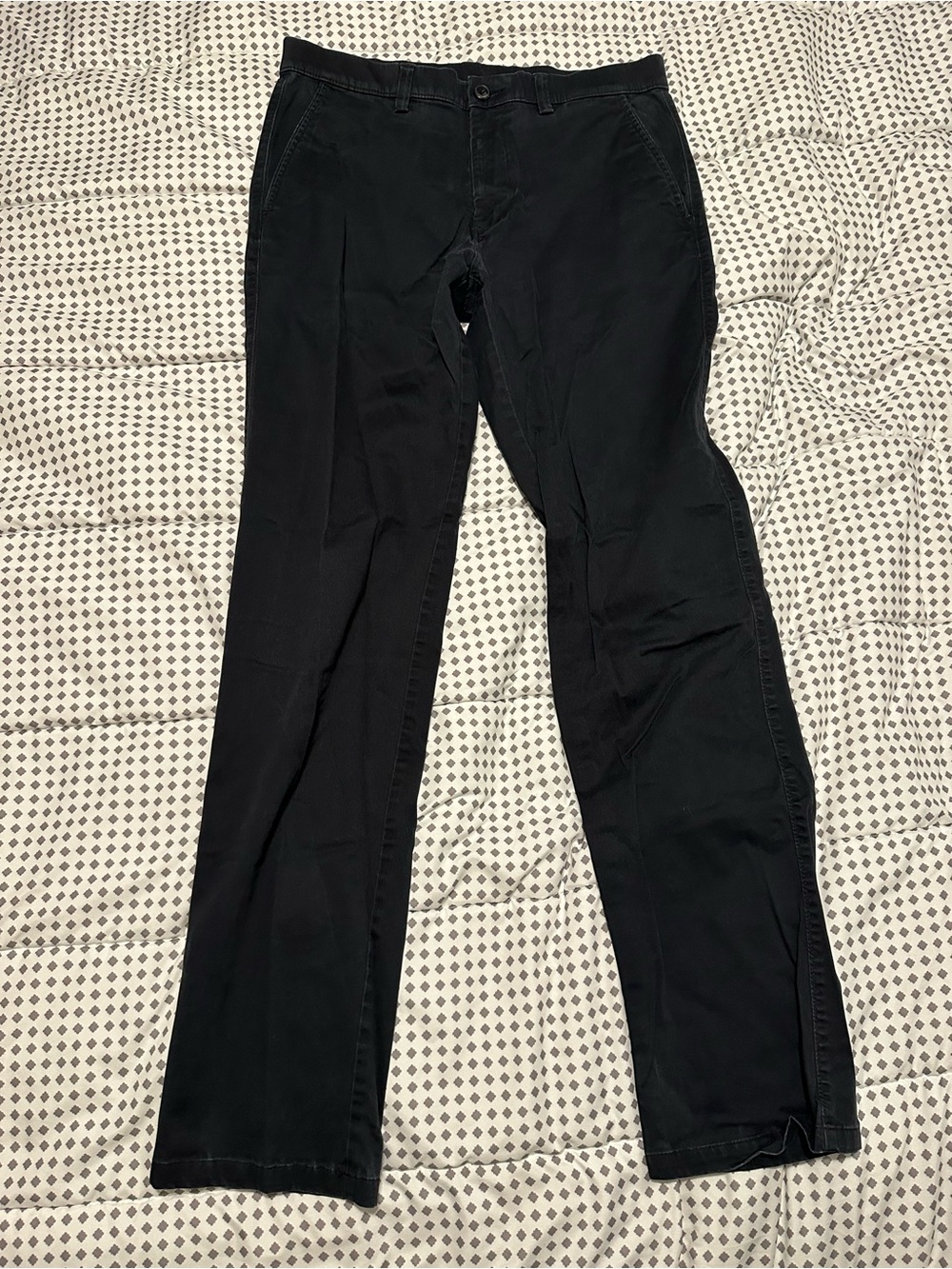 Haggar H26 32x34 Slim Khakis